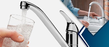 چرا در آب تصفیه شده حباب وجود دارد و شیری رنگ است