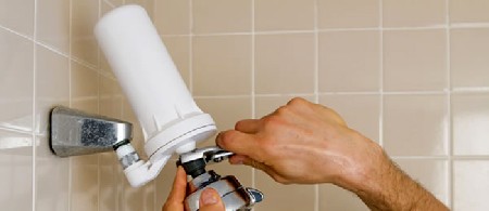 نصب فیلتر تصفیه دوش حمام