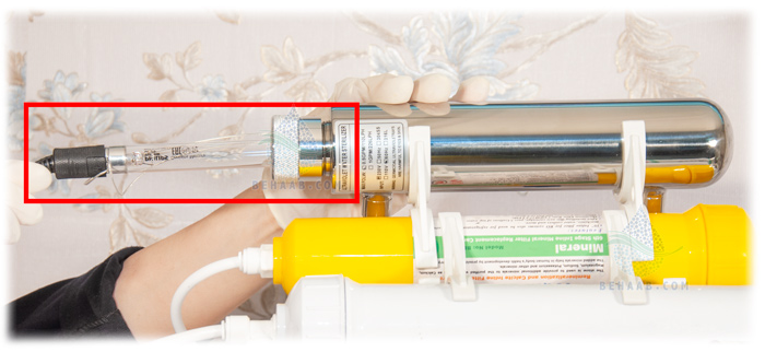 replace a UV light in ro water purification system آموزش تعویض فیلتر یو وی دستگاه تصفیه آب
