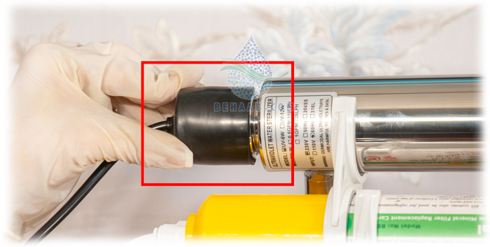 uv lamp in water purifier آموزش تعویض فیلتر یو وی دستگاه تصفیه آب