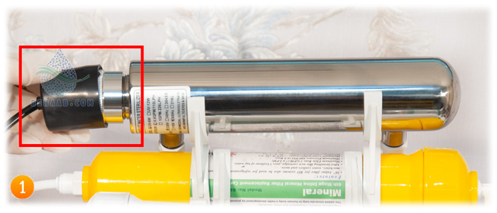 replace a UV lamp for an ultraviolet water purification system  فیلتر یو وی تصفیه آب