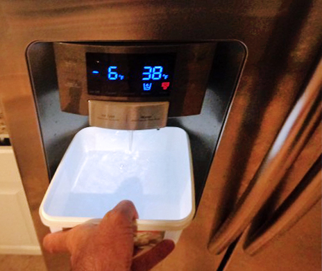 How to Change the Water Filter in a Samsung Twin-Door Refrigerator