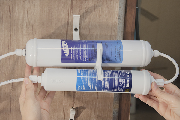 How to Install 2 Stage Samsung External Refrigerator Water Filter آموزش تعویض فیلتر پشت یخچال سامسونگ