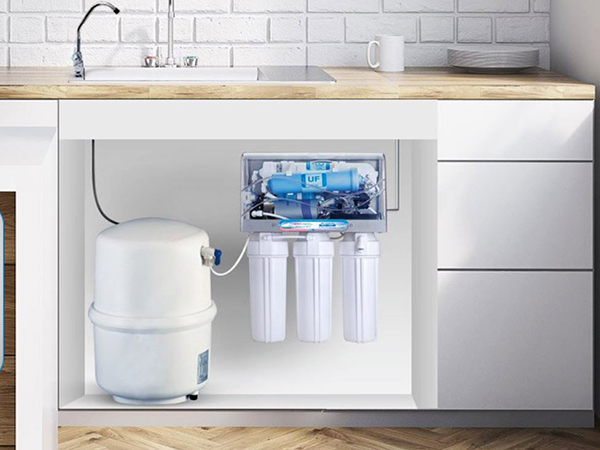 Installing a Reverse Osmosis Water Purifier System محل نصب دستگاه تصفیه آب خانگی اسمز معکوس