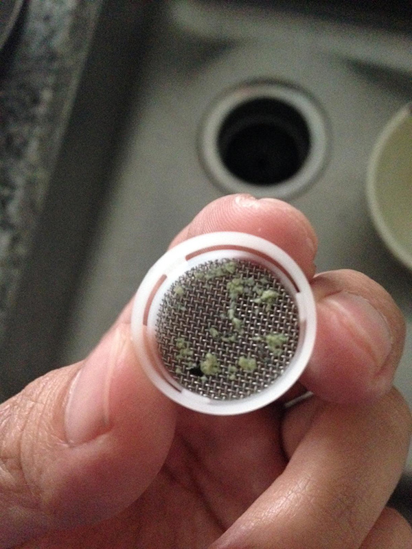 Remove algae With Faucet Mount Water Filter حذف ذرات شن و ماسه ، جلبک و خزه با تصفیه آب سرشیری