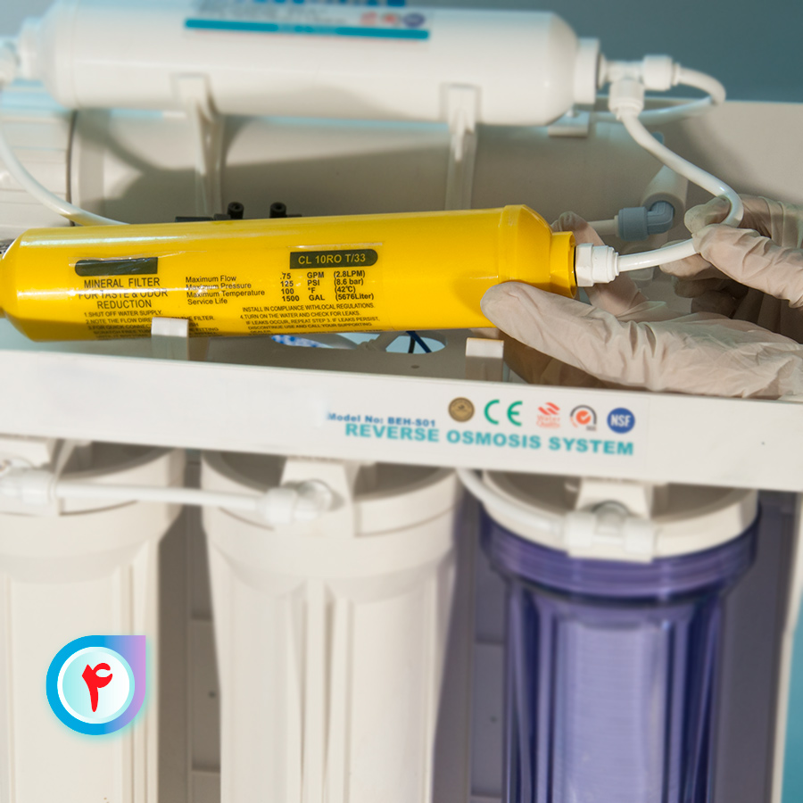 Replacing mineral water filter cartridge آموزش تعویض فیلتر مینرال یا مواد معدنی در دستگاه تصفیه آب