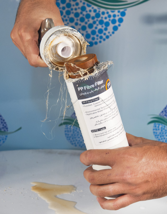 THE DANGERS OF NOT CHANGING YOUR REFRIGERATOR WATER FILTER  عوارض عوض نکردن فیلتر یخچال ساید
