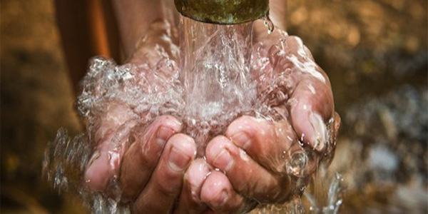  آب پاکیزه یک نیاز  اساسی انسانی است Clean Water is a Basic Human Need